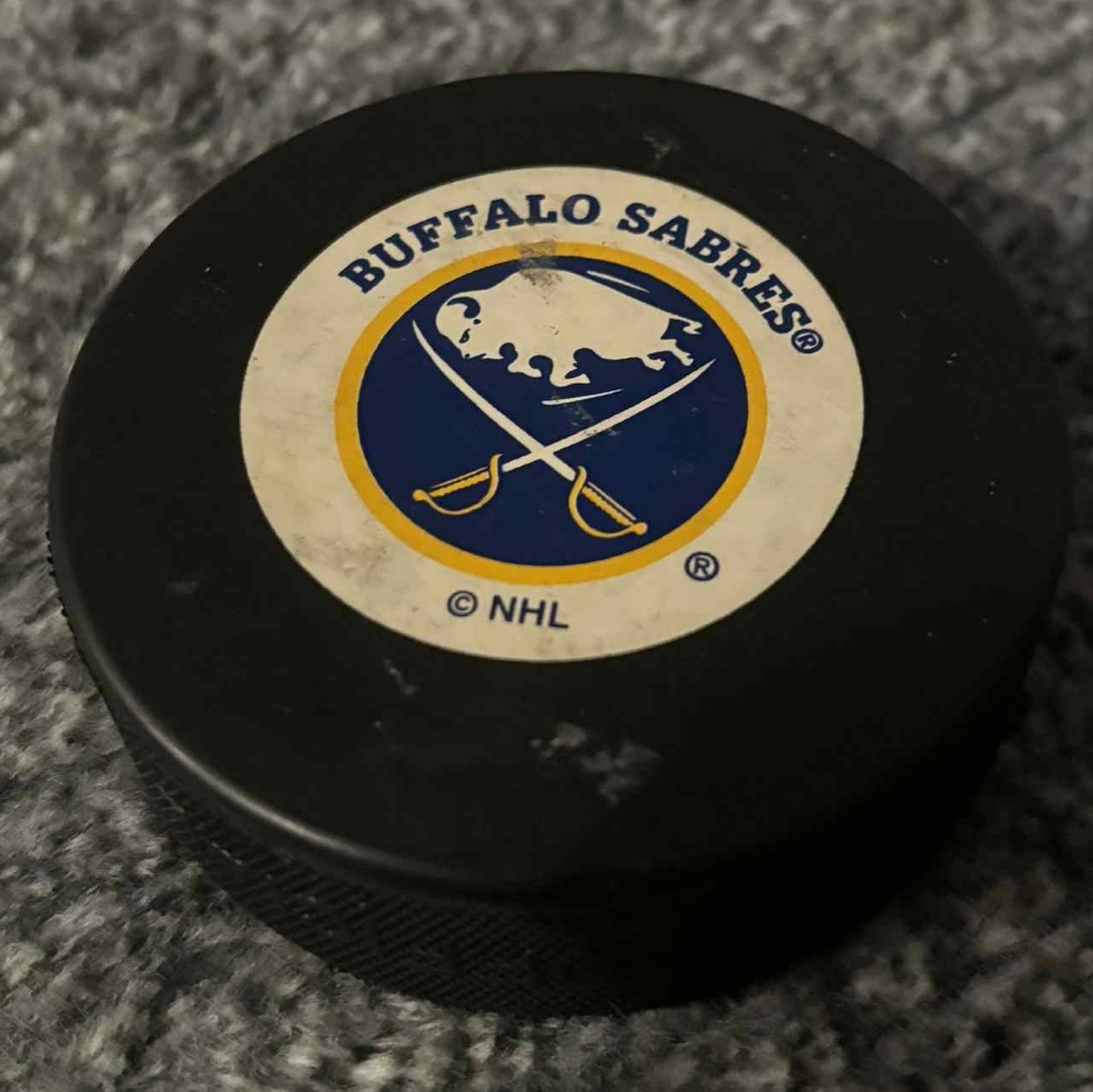 Vintage Buffalo Sabres NHL Official Licensed Hockey Puck